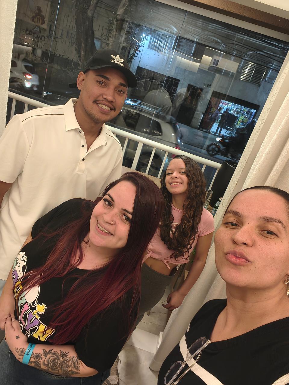 Cristiane com cliente